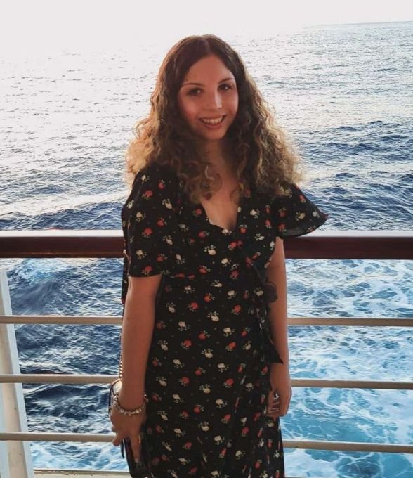 Megan Simons, Travel Consultant in the UK